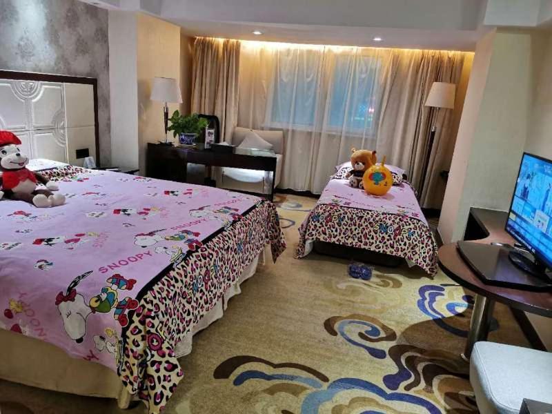 Yilite Hotel Urumqi Extérieur photo